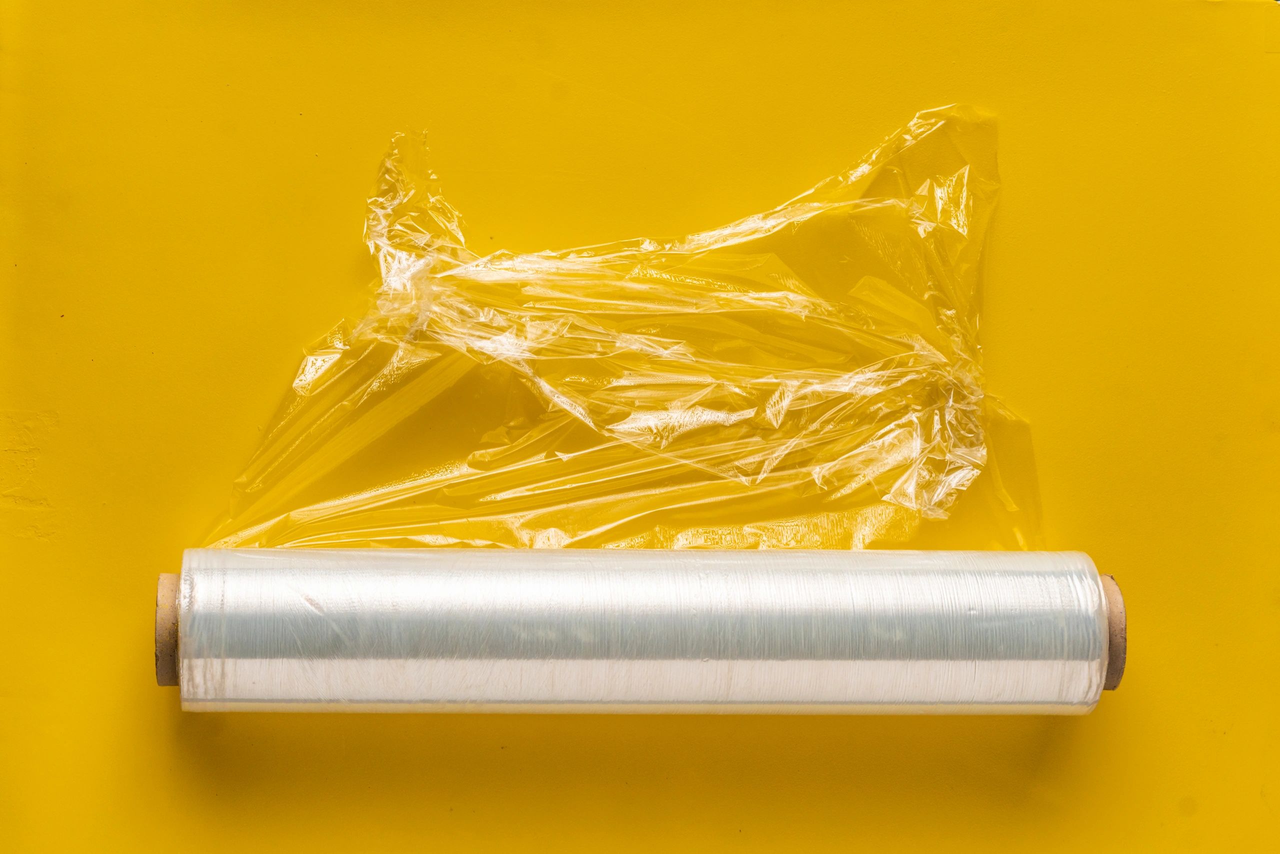 Industrial packaging stretch film roll