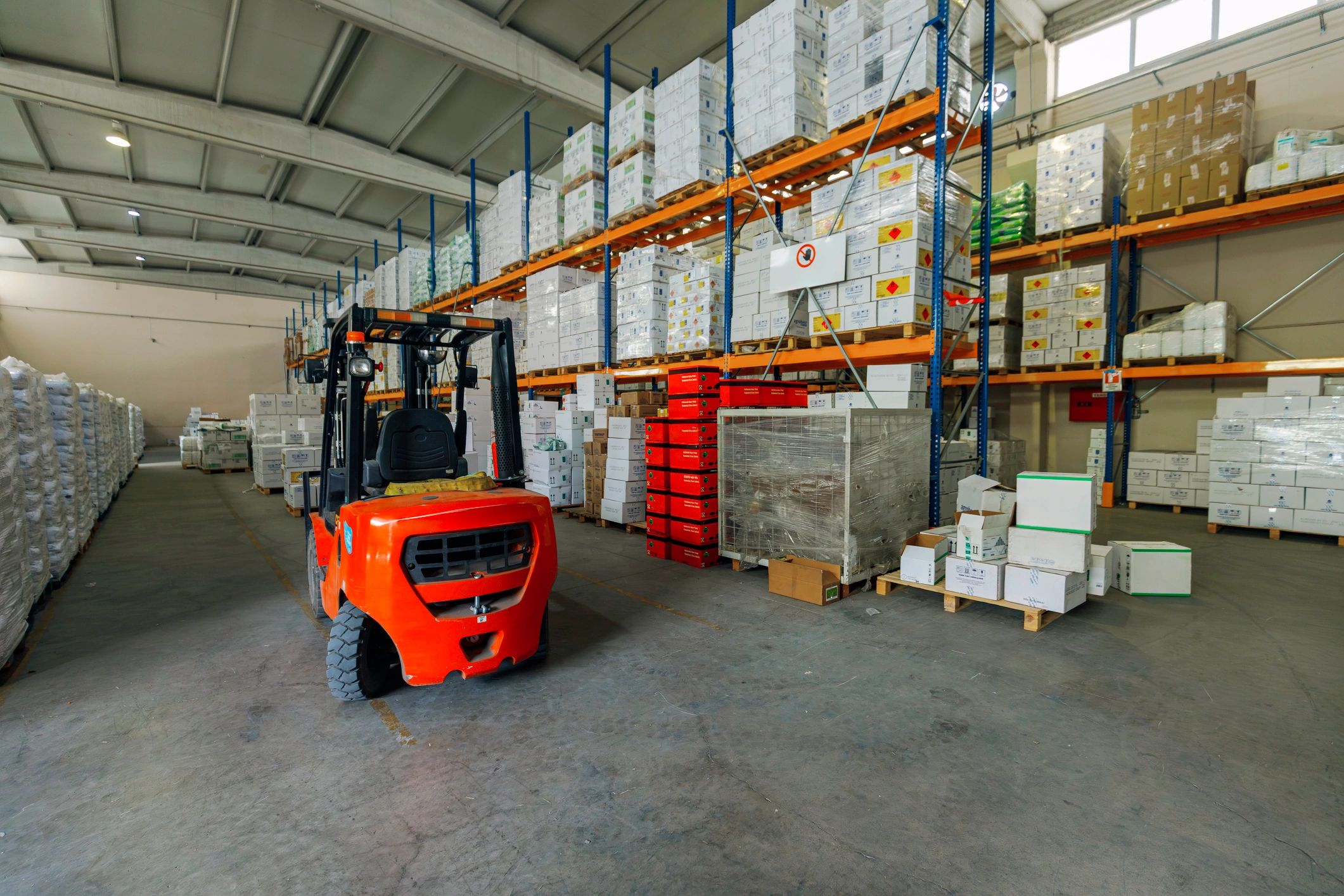 Warehouse logistics for packaged goods
